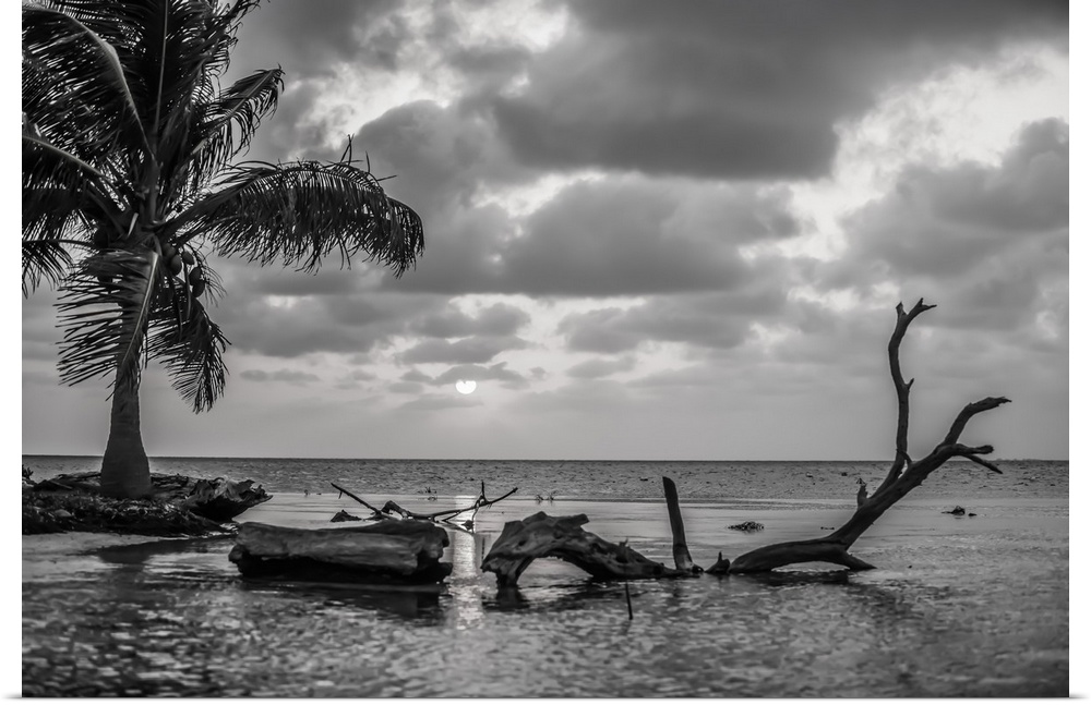Black and white sunset in Belize