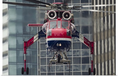An Erickson Aircrane S-64 Aircrane heavy-lift helicopter