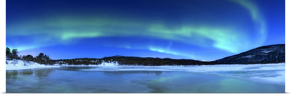 Aurora Borealis, Tennevik Lake, Troms, Norway..