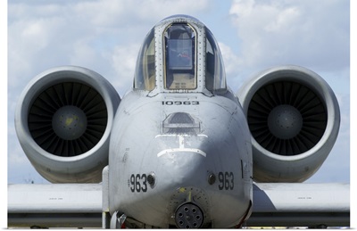 Front view of an A-10A Thunderbolt II