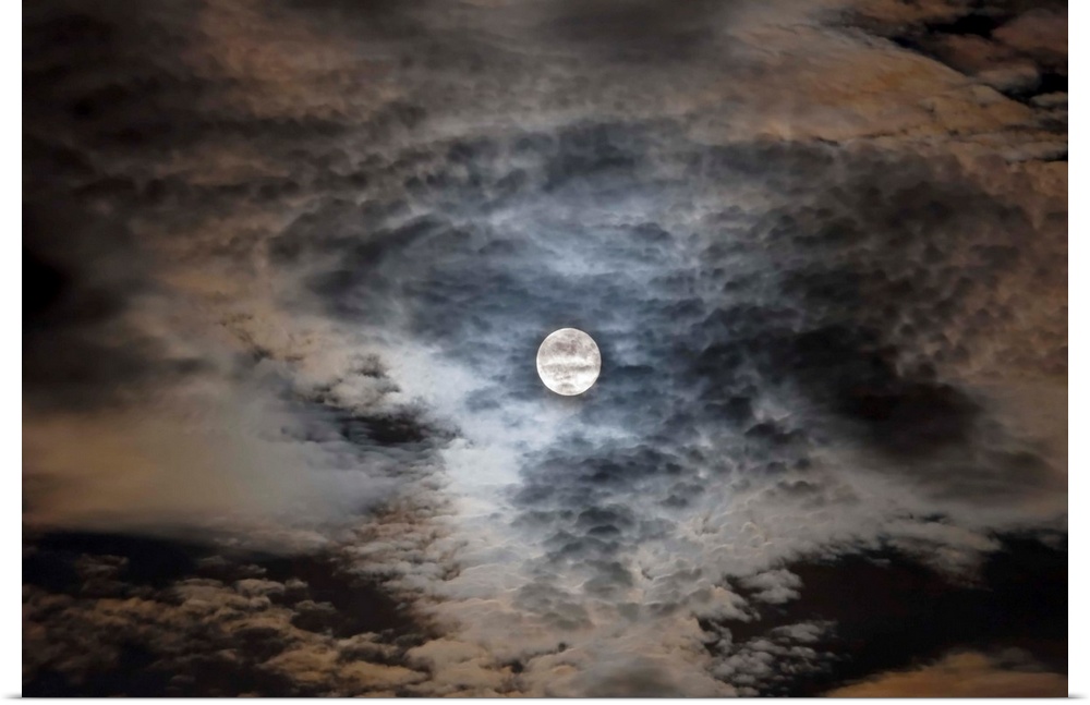 August 28, 2007 - Full moon in clouds.