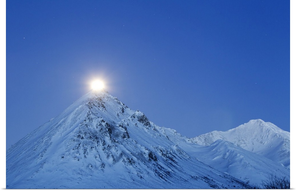 Full moon over Ogilvie Mountains, Tombstone Park, Dempster Highway, Canada.