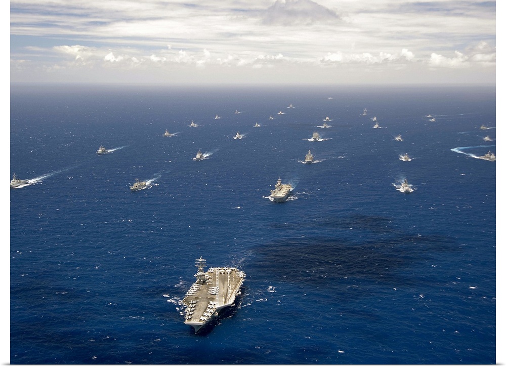 Pacific Ocean, July 27, 2012 - Ships and submarines participating in the Rim of the Pacific (RIMPAC) 2012 exercise are und...
