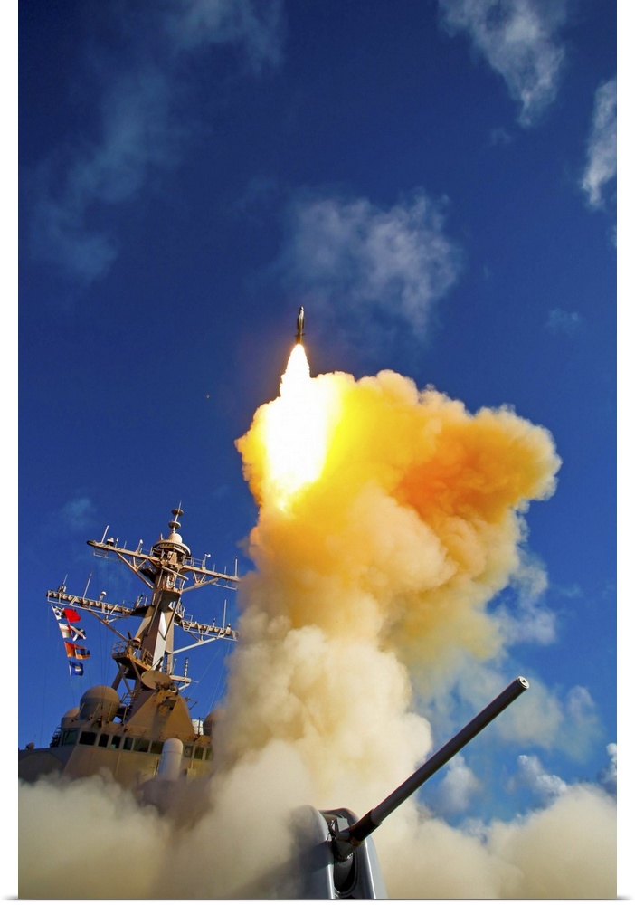 The Aegis-class destroyer USS Hopper launching a standard missile 3 Blk IA in Kauai, Hawaii.