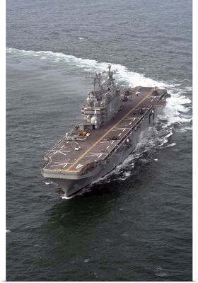 The amphibious assault ship USS Nassau