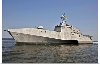 The littoral combat ship Independence during builders trials in the Gulf of Mexico