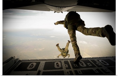 US Army Green Berets Jump Out Of A C-130H3 Hercules Over Florida