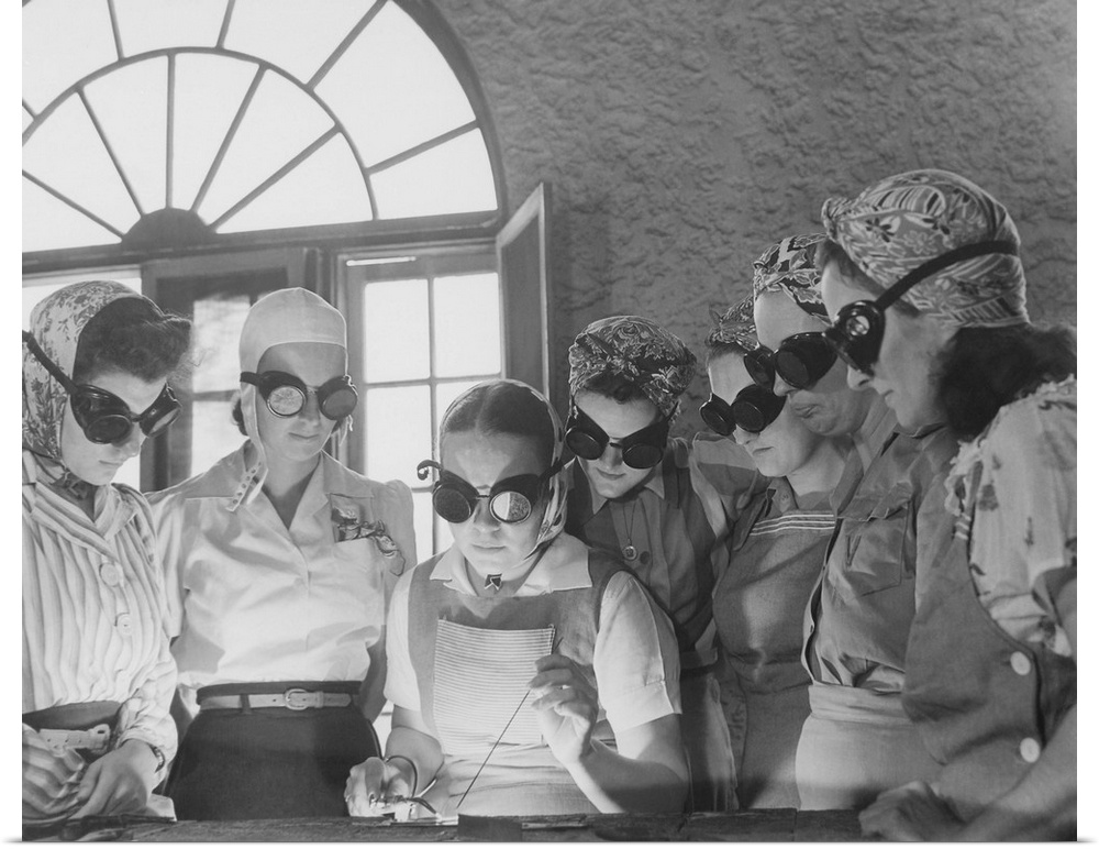 Women learning war work at a vocational school in Central Florida, circa 1942.