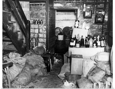 $30,000 worth of bootleg liquor found in St. Louis, Missouri, 1931