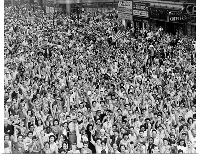 A crowd in Times Square celebrating the end of World War II, 1945