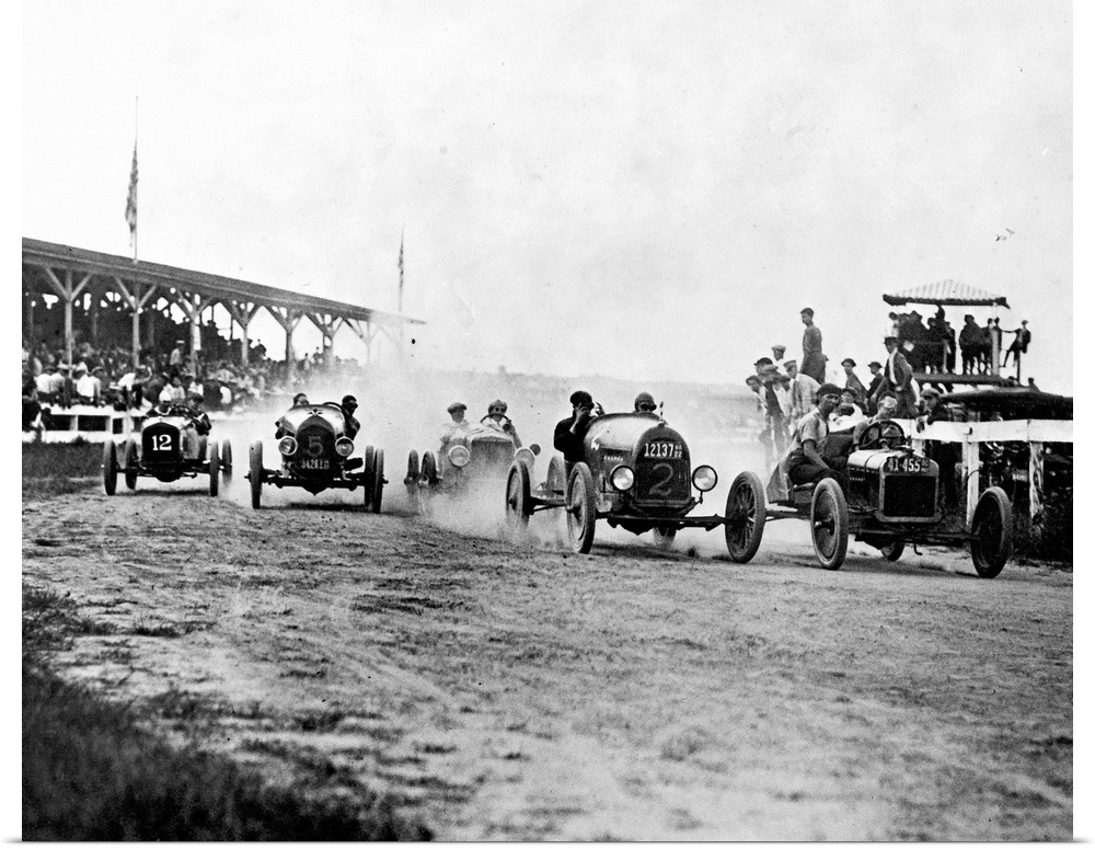 Racing near Washington, D.C., in 1922.