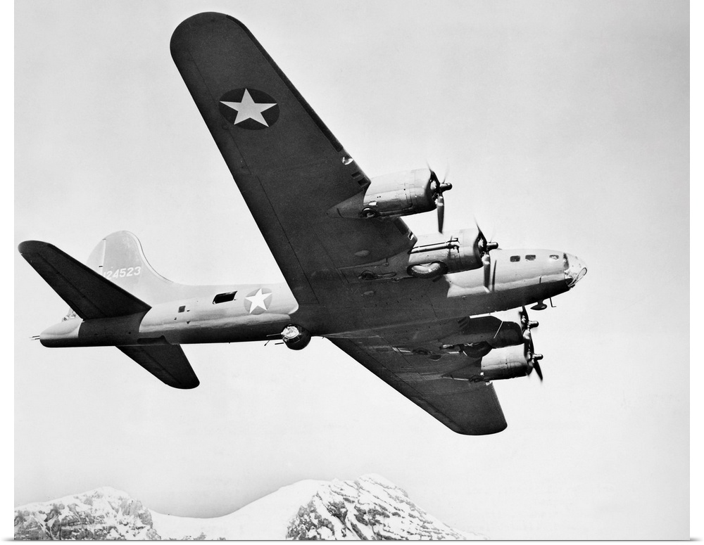 A World War II Boeing B17 'Flying Fortress' bomber aircraft.