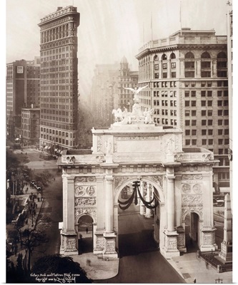 Bird's eye view of Victory Arch and Flatiron building, New York City, 1919