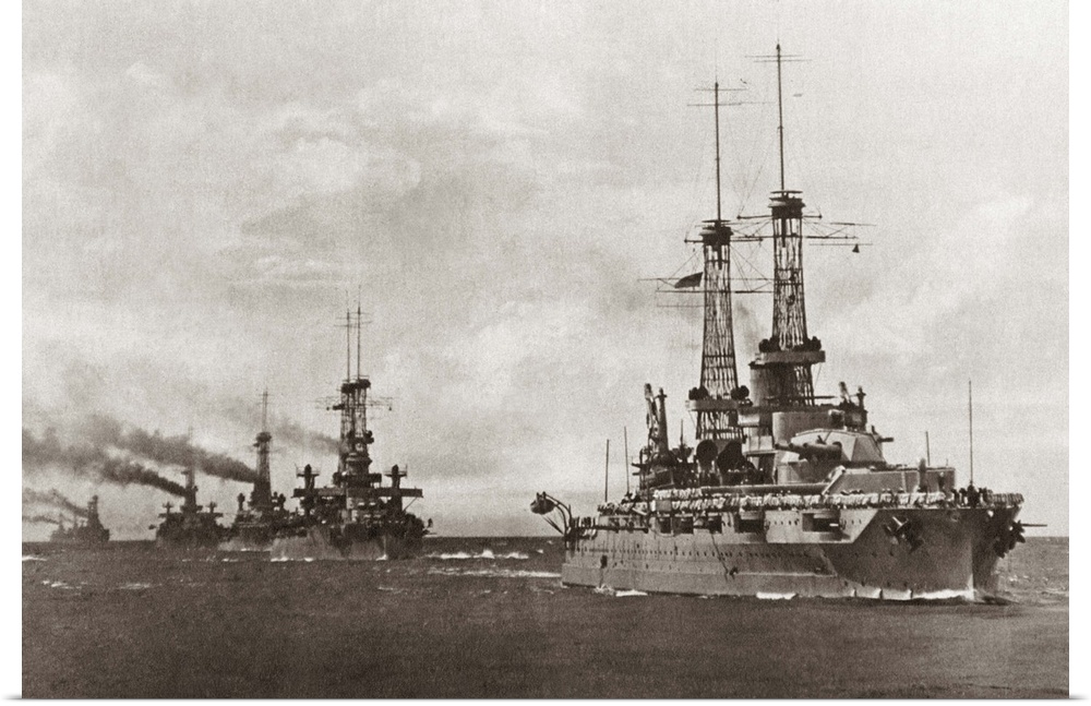Fleet of U.S. Navy dreadnought battleships during World War I. Photographed in the Atlantic Ocean, c1917.