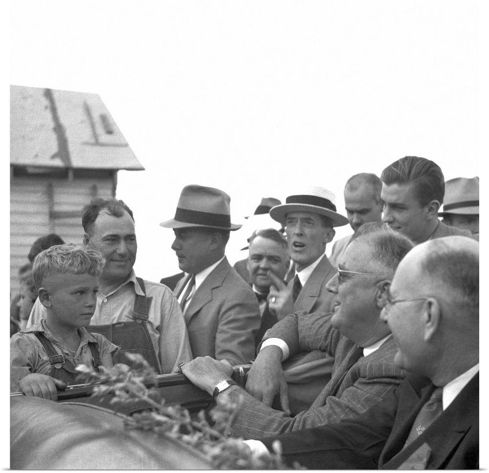 (1882-1945). 32nd President of the United States. President Roosevelt visits a farmer who is receiving a drought relief gr...