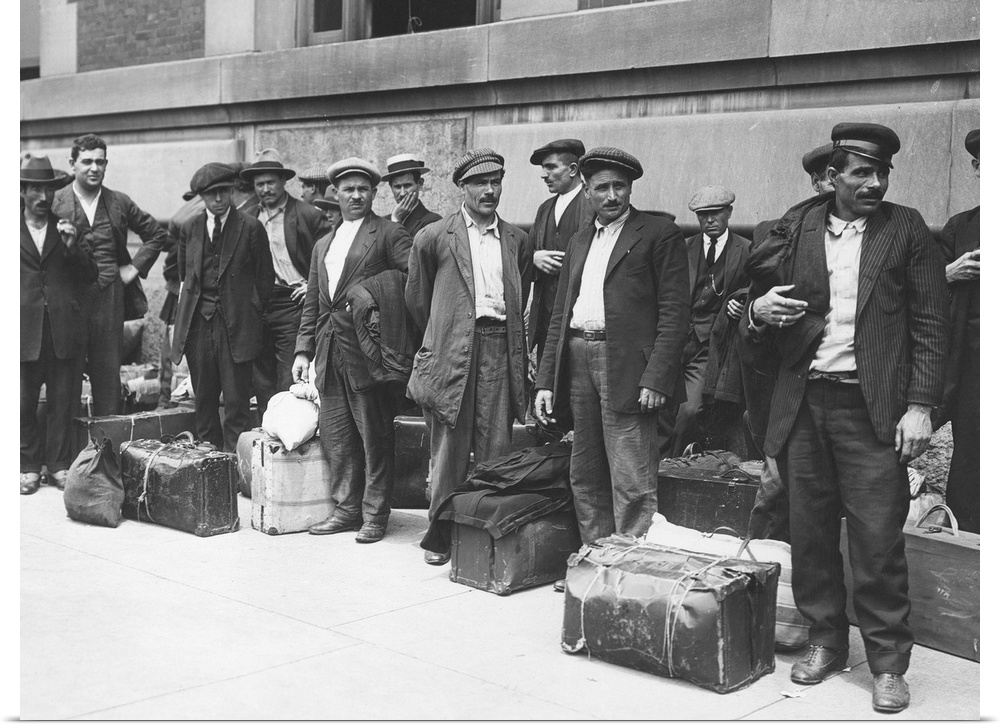 A group of Italian immigrant men preparing to leave Ellis Island, c1900.