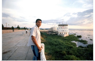 Muhammad Ali on the shore of the Congo River, Kinshasa, Zaire
