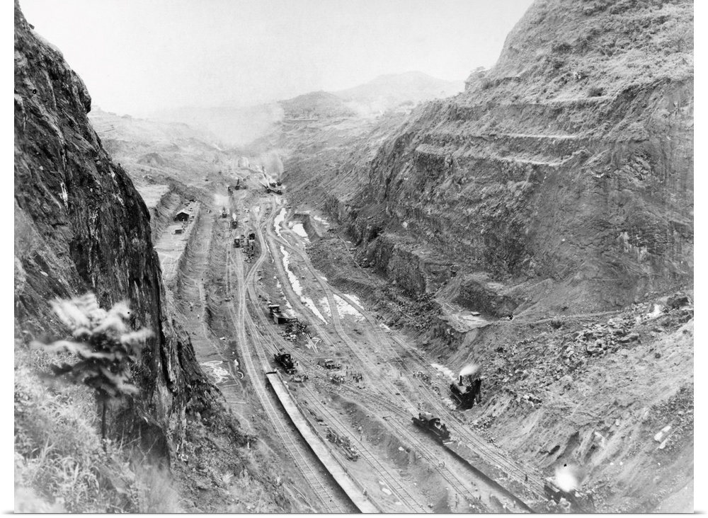 Panama Canal, 1913. View Of Culebra Cut During Construction Of the Panama Canal. Gold Hill On the Right And Contractor's H...