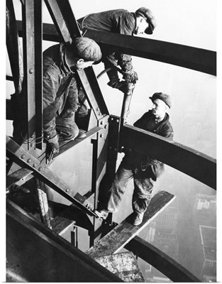 Steelworkers on girders of the Empire State Building, New York City, 1931