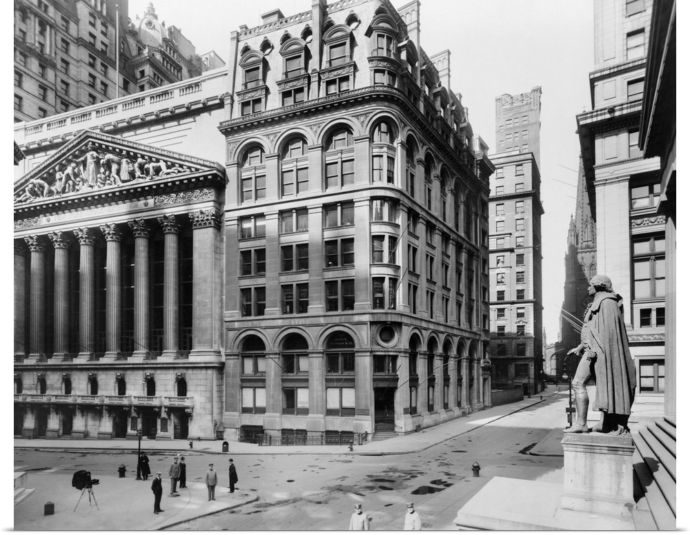 Exterior of the New York Stock Exchange. Federal Hall is seen at right. Photograph by Irving Underhill, c1908.