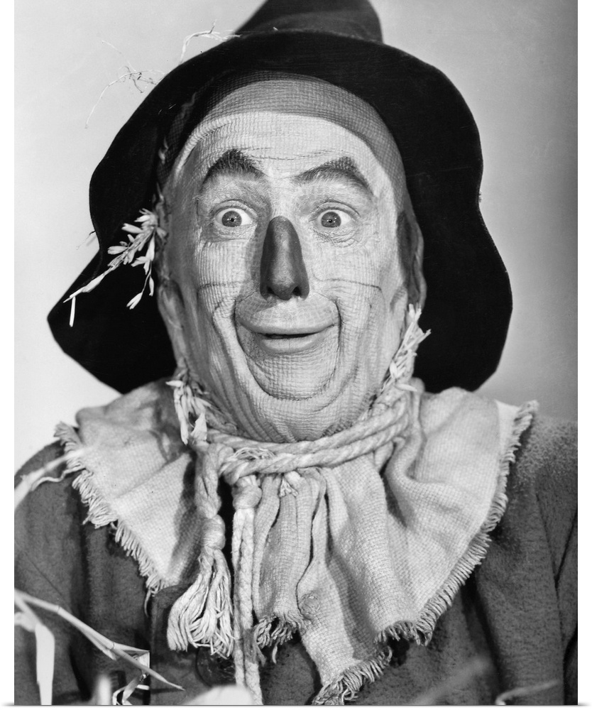 Ray Bolger as the Scarecrow in the 1939 MGM production of 'The Wizard of Oz.'