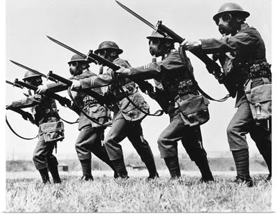 World War II: Training, British soldiers training