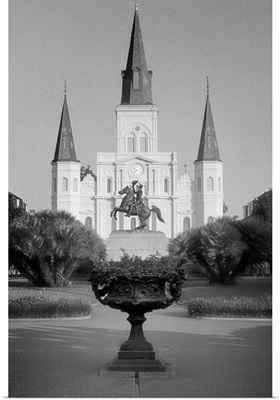 A shot of the famous St. Louis Cathedral in New Orleans, LA