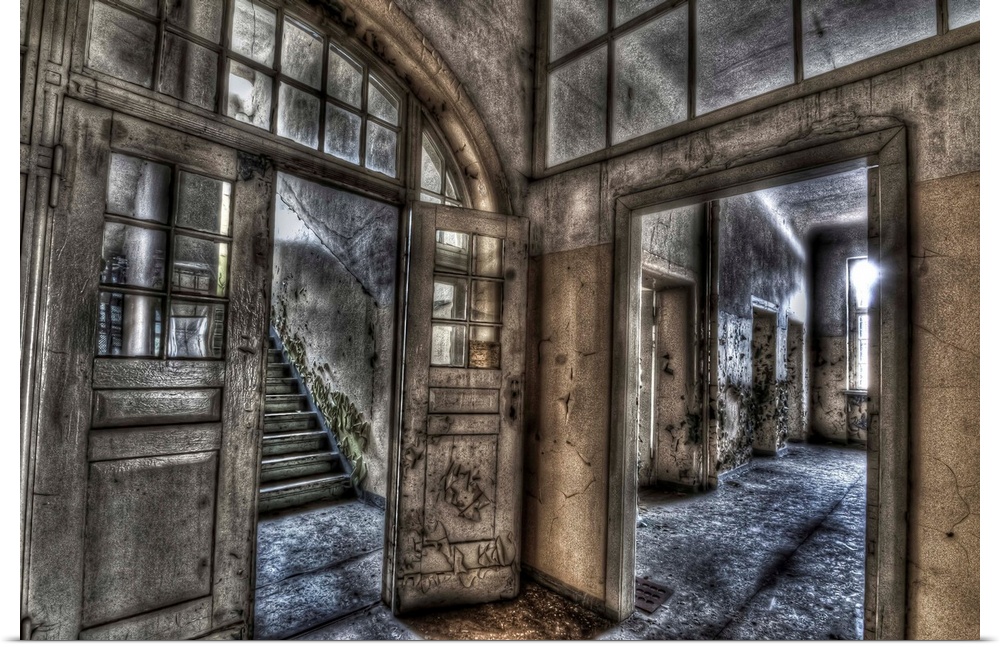 Abandoned lunatic asylum north of Berlin, Germany. Empty rooms.