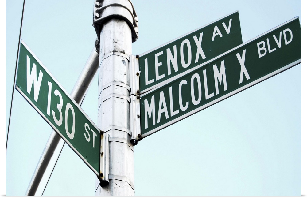 Street sign in Harlem, New York City, on Malcolm X Boulevard.