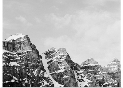 Peaks In Black And White