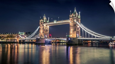 Night At The Tower Bridge