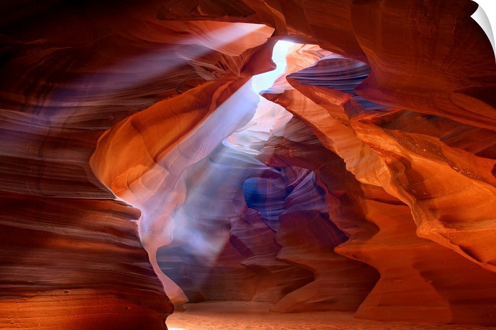 A shaft of light coming through an opening in Antelope Canyon.