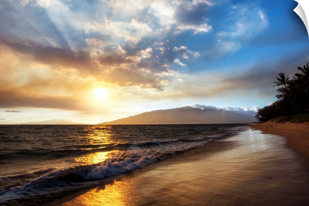 A sunset view with soft water from North Kihei; Maui, Hawaii, United States of America
