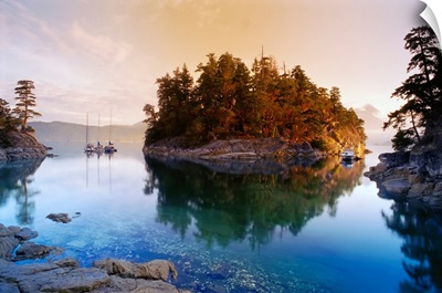 Boats Curme Islands, Desolation Sound British Columbia, Canada