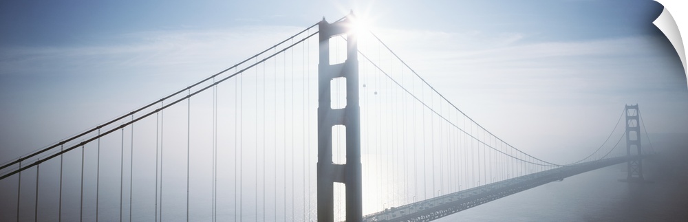 California, San Francisco, Golden Gate Bridge In Foggy Morning Light