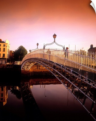 Ha'penny Bridge, River Liffey, Dublin, Co Dublin, Ireland