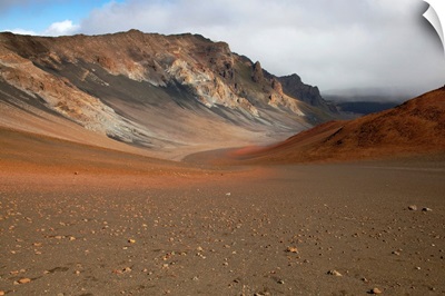 Hawaii, Maui, Haleakala, The Sweeping Sands Of Haleakala Crater