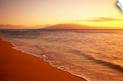 Hawaii, Maui, Hazy Orange Sunset Over Ka'anapali Beach, Gentle Waves