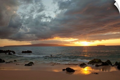 Hawaii, Maui, Makena, Cloudy Sunset At Big Beach