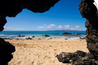 Hawaii, Maui, Makena, View From Secret Beach Of Kahoolawe