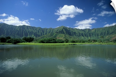 Hawaii, Oahu, Calm Pond In Foreground, Ko'olau Mountains Background