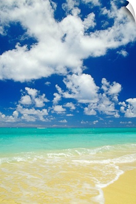 Hawaii, Oahu, Lanikai, Gentle Wave Washing Ashore On Beach, Turquoise Water And Blue Sky