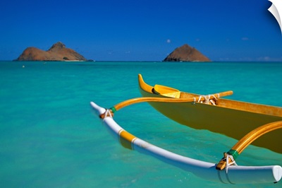 Hawaii, Oahu, Lanikai, Outrigger Canoe In Turquoise Ocean