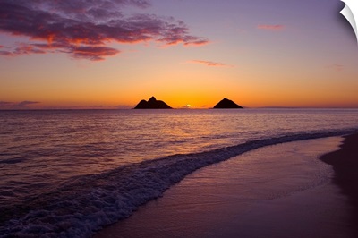 Hawaii, Oahu, Lanikai, Sunrise With The Mokolua Islands In The Distance