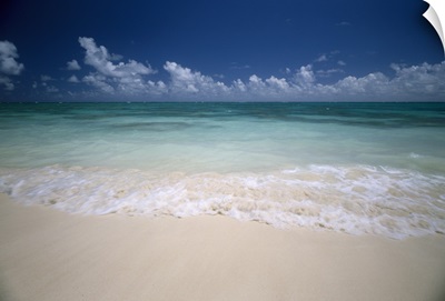 Hawaii, Ocean Shoreline Sand, Blue Sky With Clouds On Horizon