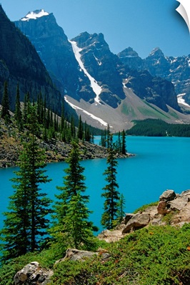 Moraine Lake And The Wenkchemna Peaks, Banff National Park, Alberta, Canada