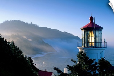 Oregon, View Of Heceta Head Lighthouse In Early Morning Sun