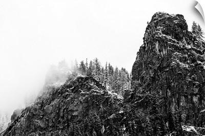 Rocky Cliffs In The Sierra Nevada Mountain Range In Yosemite National Park, California