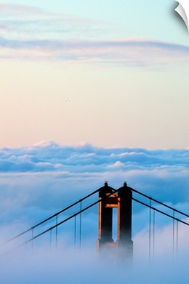 San Francisco, Golden Gate Bridge, Morning Fog, California, USA