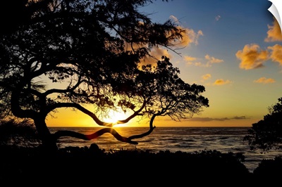 Sunrise Over The Ocean From The Coast Of Kauai, Kauai, Hawaii